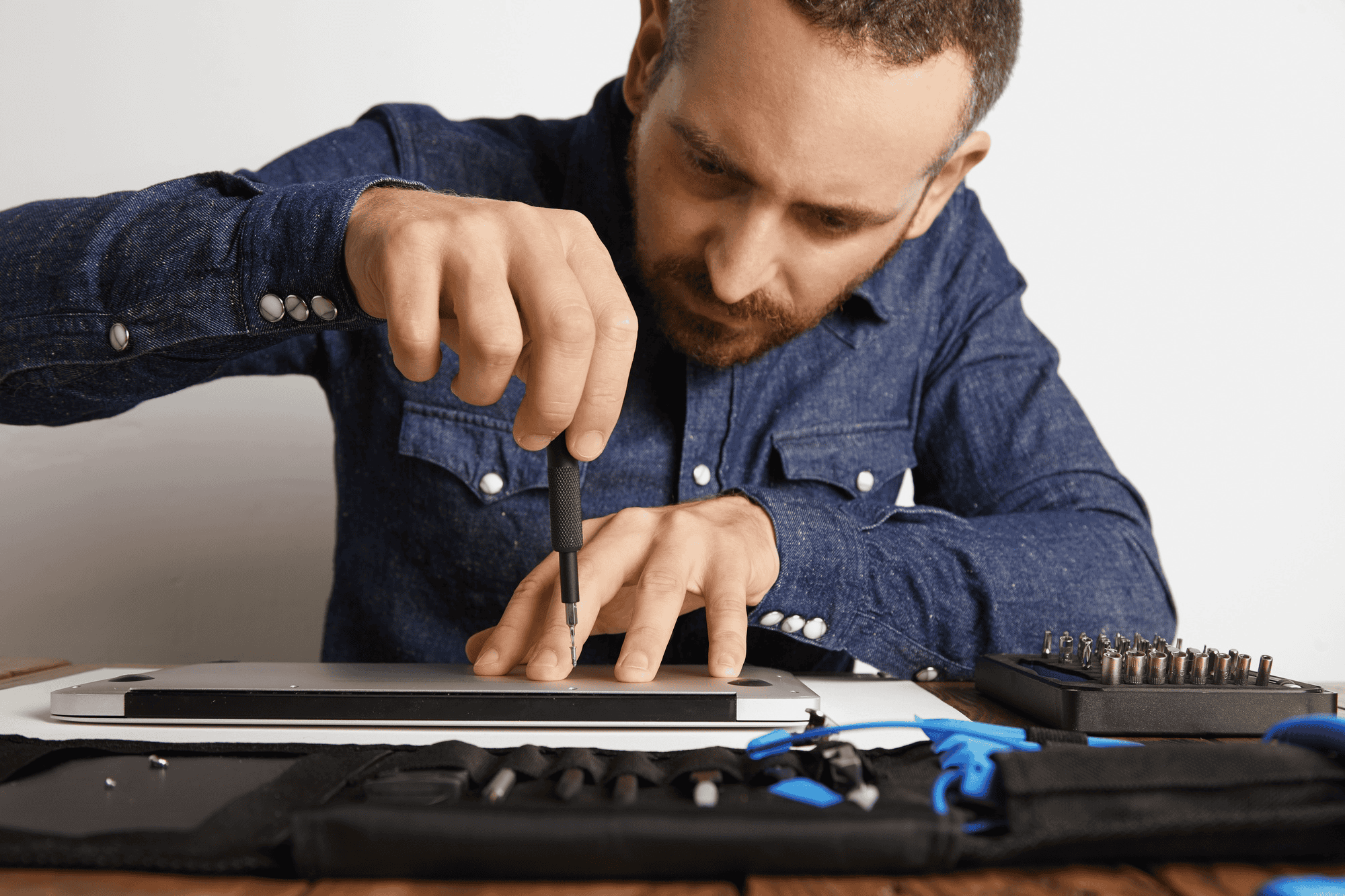 A/V Repairs (PA Systems, Projectors)